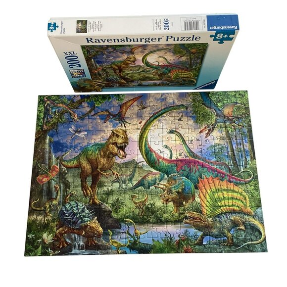 Ravensburger Premium Puzzle 200 XL 8+ DINOSAURS - Picture 1 of 6